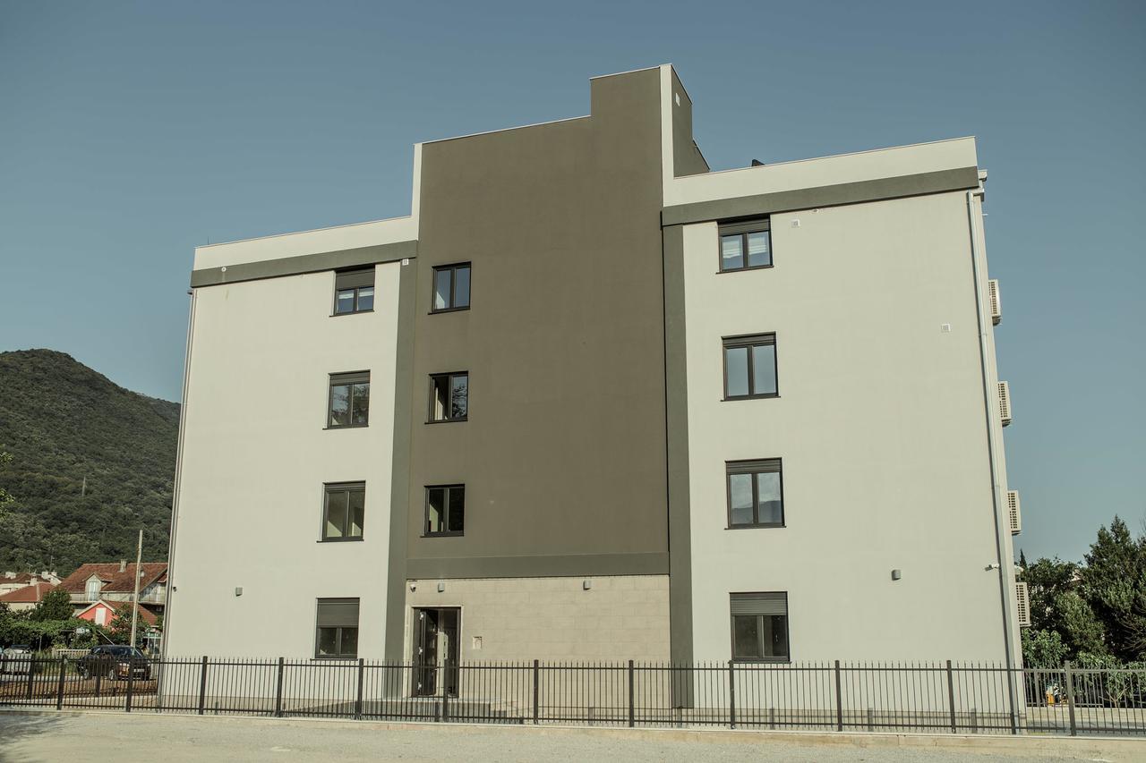 Premium-Designed Apartments Tivat Luaran gambar