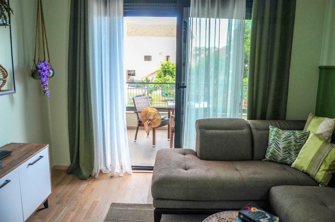 Premium-Designed Apartments Tivat Luaran gambar