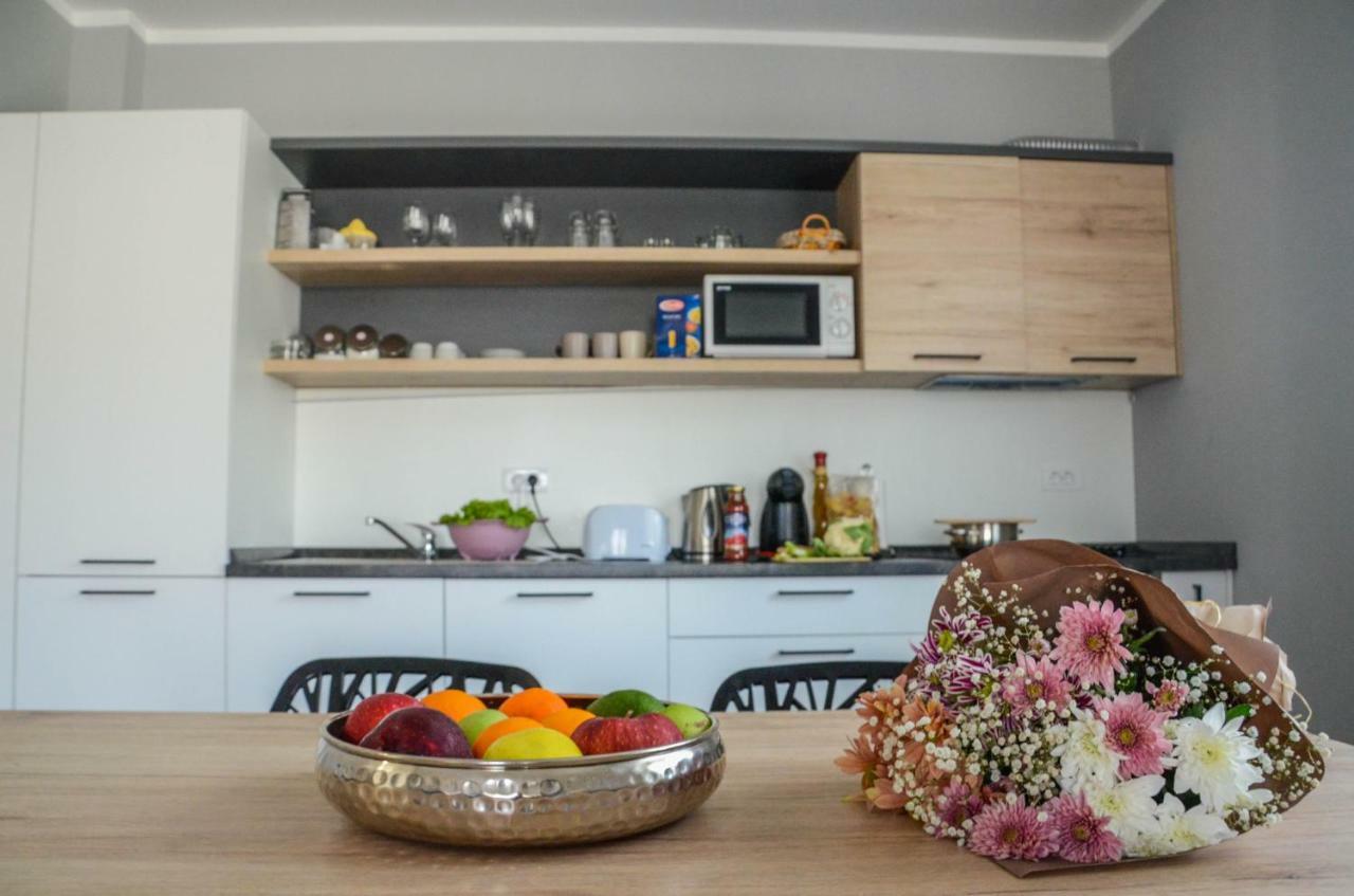 Premium-Designed Apartments Tivat Luaran gambar
